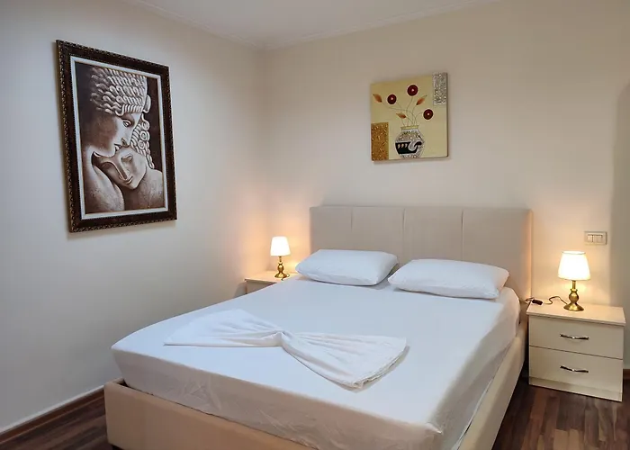 Lb Apartments